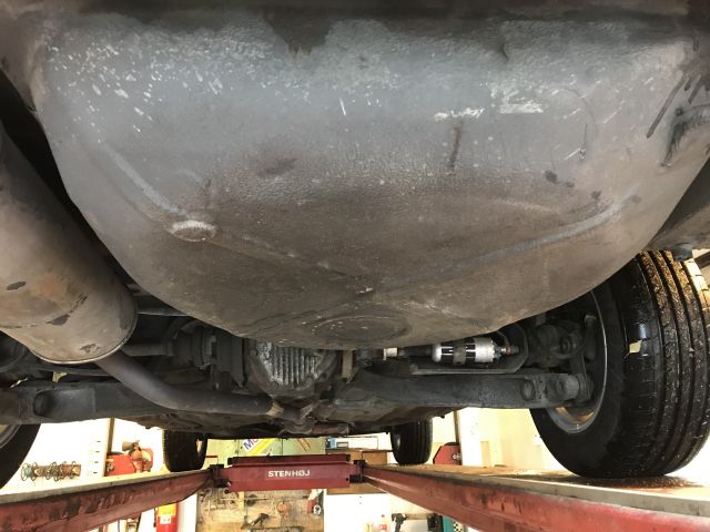 725816-32 Mercedes Benz 500 SEC 1984 (WMN 074)