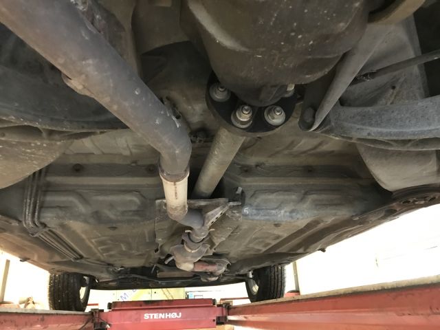 725816-34 Mercedes Benz 500 SEC 1984 (WMN 074)