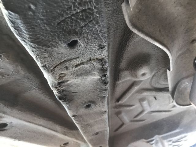 725816-42 Mercedes Benz 500 SEC 1984 (WMN 074)