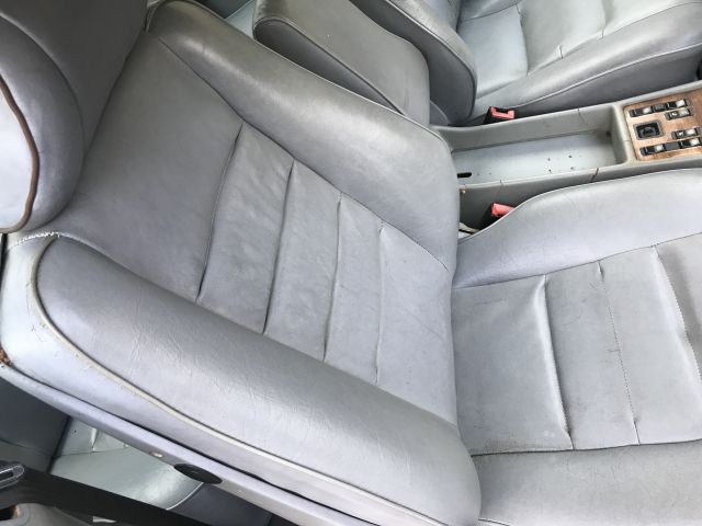 725816-47 Mercedes Benz 500 SEC 1984 (WMN 074)