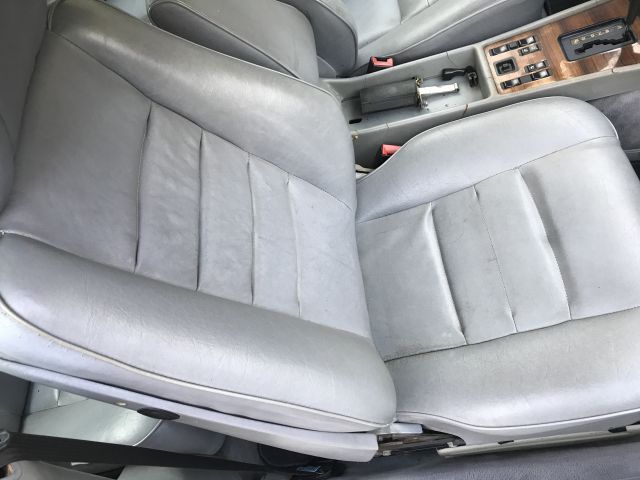 725816-53 Mercedes Benz 500 SEC 1984 (WMN 074)