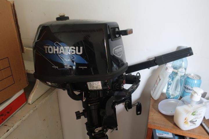 Outboard, Tohatsu 4hp, 4-stroke - PS Auction - We value the