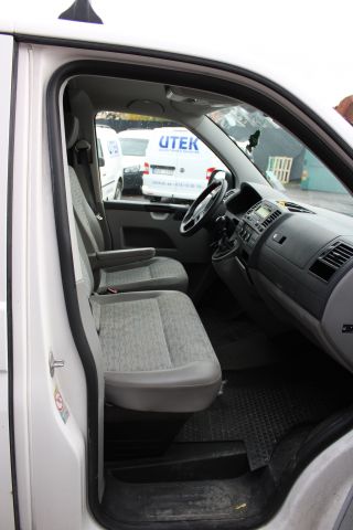 725964-44 Volkswagen Transporter 2.0 TDI Manual, 102hp, (DGC210) -12