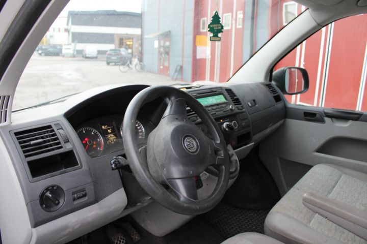 725964-48 Volkswagen Transporter 2.0 TDI Manual, 102hp, (DGC210) -12