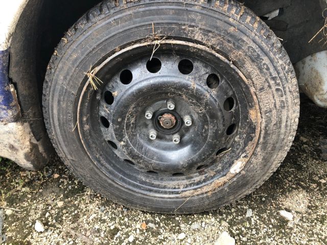 726003-6 Peugeot Expert 1.6 HDi -2013 crash-damaged (90hp, spare parts item)