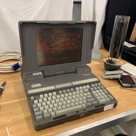 715850-1 Computer Toshiba T5200, older