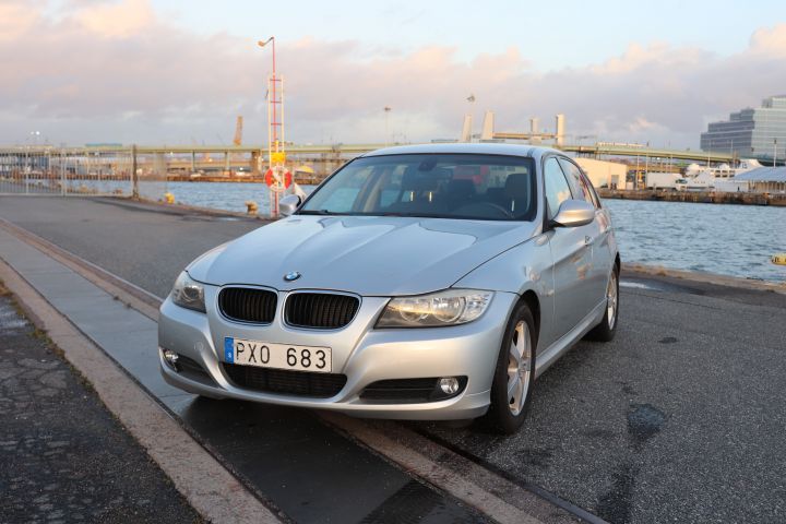 726136-1 BMW 318d Sedan Manual, 143hp, 2011