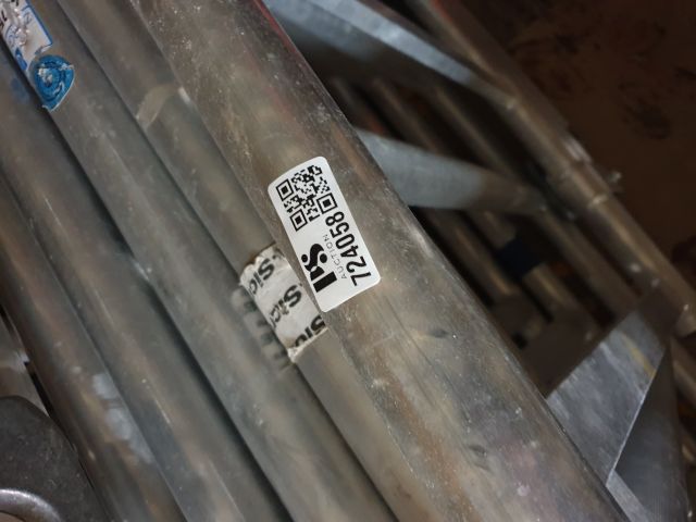 724058-2 Folding roller stand & stand with gangway