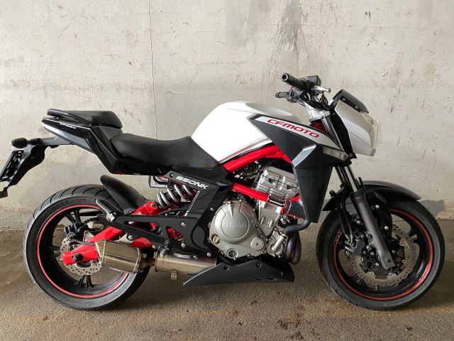 726220-1 CF Moto 650NK PDR055 -2016