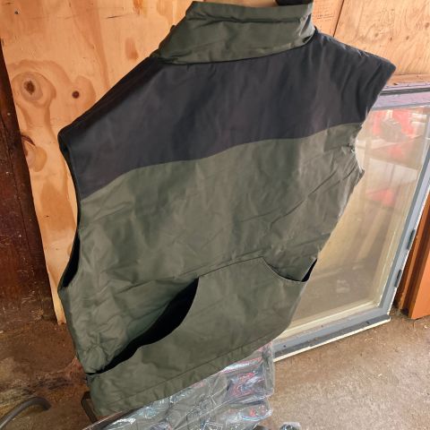 718330-10 Outdoor / hunting vests 4 pcs from T&P