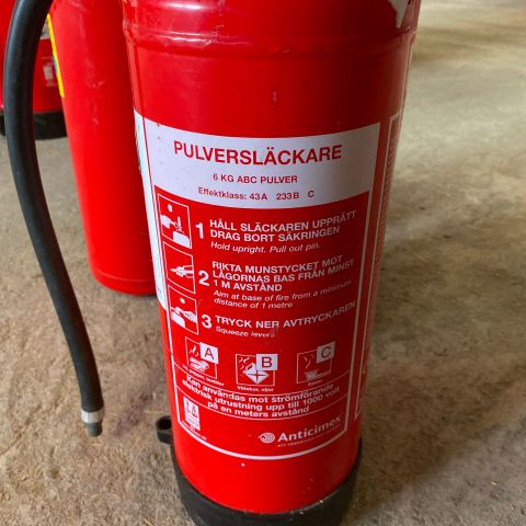 718348-8 Powder extinguisher 3 pcs - 6 KG