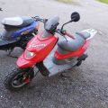 578329-4 2st moped scooters