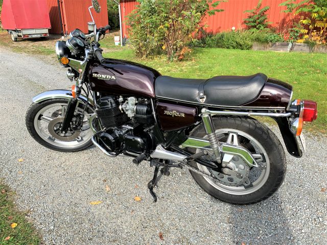 726738-22 Honda CB750 F2 Supersport -1978