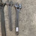 715408-2 Larger wrenches and block wrench 4 pcs