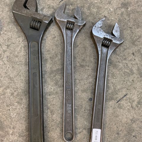715408-3 Larger wrenches and block wrench 4 pcs