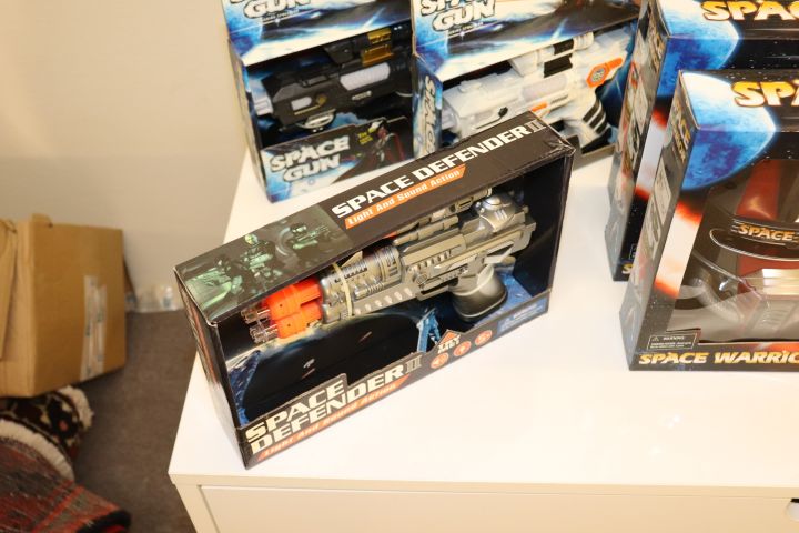 703941-11 Toys Space Warrior / Defender 25pcs