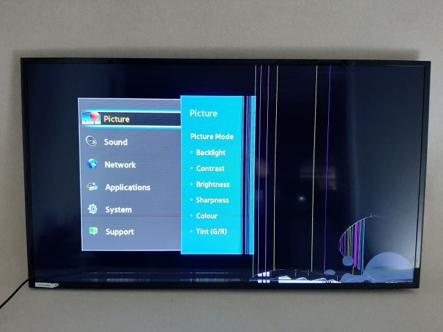 661984-1 TV / Monitor x3 - Samsung 49 "2pcs & Samsung 32" 1st (defective screens)