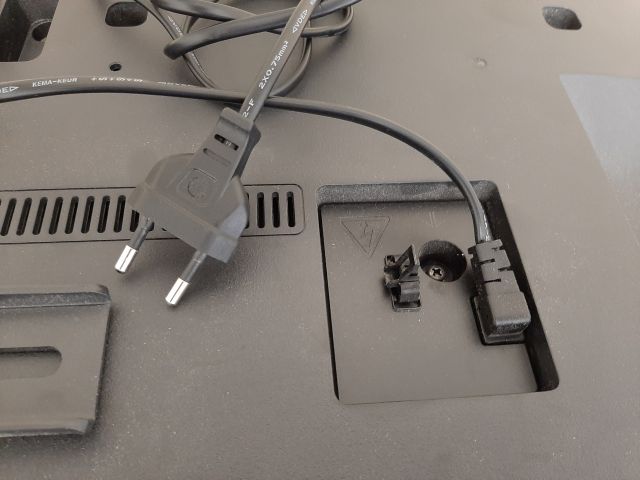 661990-9 TV / Monitor - Sony KD55XD7004 55 "