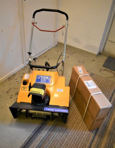 668748-1 Snow thrower with snow plow (New) - Rise