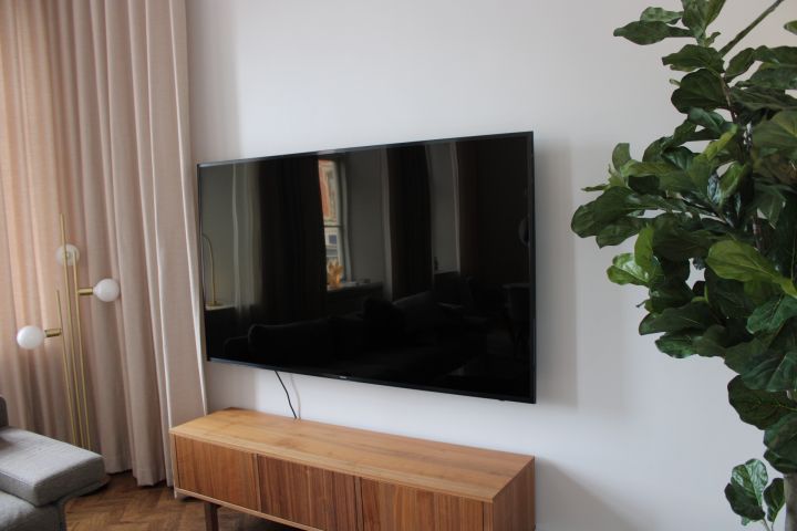 718222-1 UHD TV, Samsung 75"