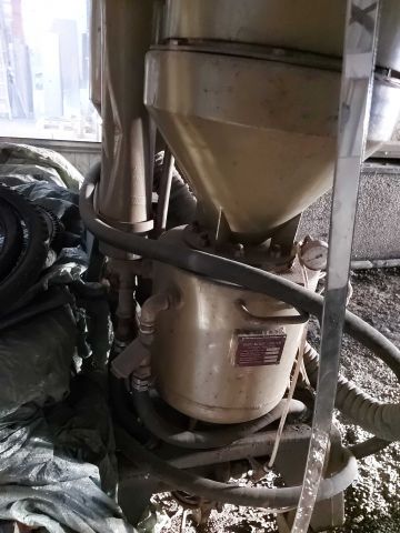 715395-6 Vacu-Blast Blasting Machine