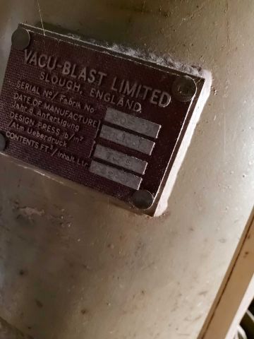 715395-8 Vacu-Blast Blasting Machine