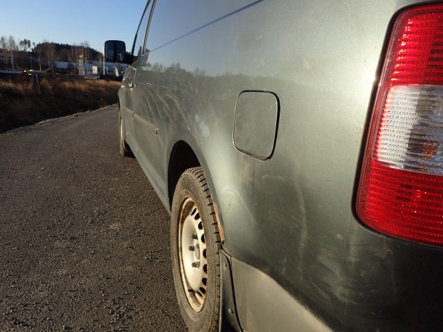 687947-17 VW Caddy Maxi 1.9 TDI -10 Reg no. KCJ879