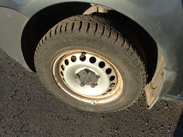 687947-25 VW Caddy Maxi 1.9 TDI -10 Reg no. KCJ879