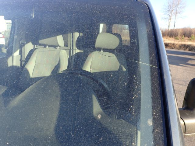 687947-27 VW Caddy Maxi 1.9 TDI -10 Reg no. KCJ879