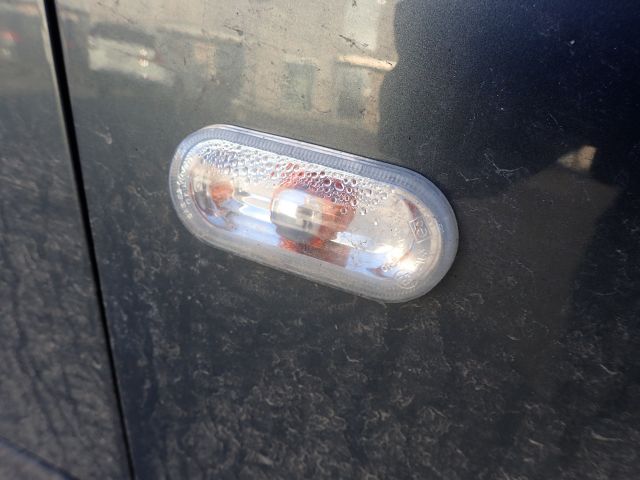 687947-40 VW Caddy Maxi 1.9 TDI -10 Reg no. KCJ879