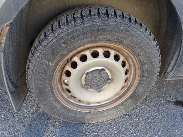 687947-46 VW Caddy Maxi 1.9 TDI -10 Reg no. KCJ879