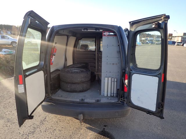 687947-56 VW Caddy Maxi 1.9 TDI -10 Reg no. KCJ879