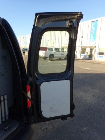 687947-57 VW Caddy Maxi 1.9 TDI -10 Reg no. KCJ879