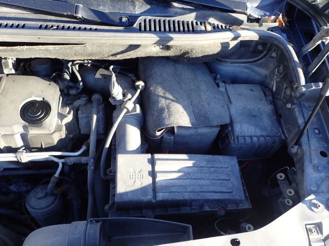 687947-73 VW Caddy Maxi 1.9 TDI -10 Reg no. KCJ879