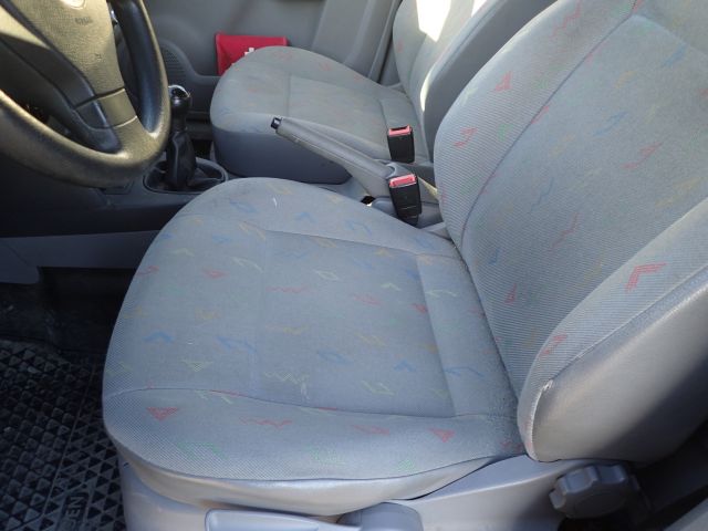 687947-81 VW Caddy Maxi 1.9 TDI -10 Reg no. KCJ879