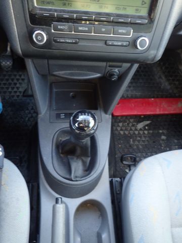 687947-92 VW Caddy Maxi 1.9 TDI -10 Reg no. KCJ879