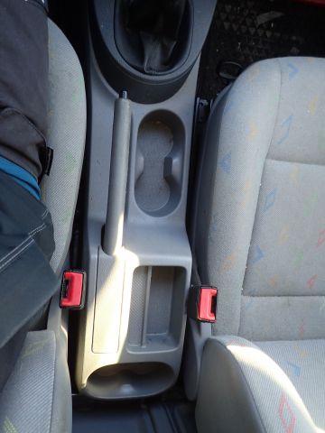 687947-93 VW Caddy Maxi 1.9 TDI -10 Reg no. KCJ879