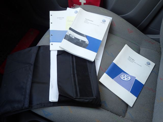 687947-98 VW Caddy Maxi 1.9 TDI -10 Reg no. KCJ879