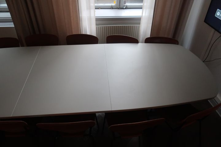 719170-3 Conference / dining table, Kinnarps