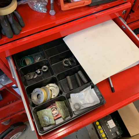 720957-5 Tool shelf El