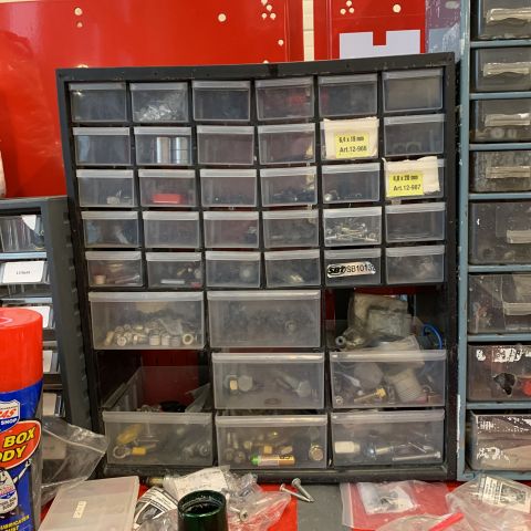 720957-9 Tool shelf El