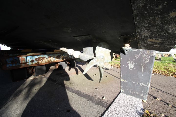 715959-17 Motorboat Ilver Big Game 45 -1987 (repair object)