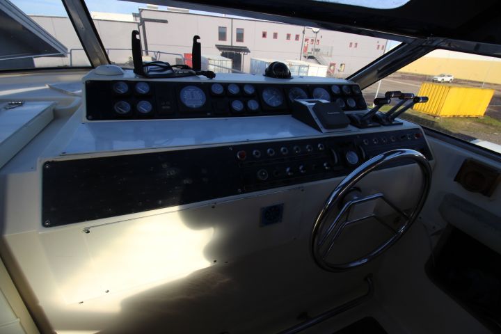 715959-23 Motorboat Ilver Big Game 45 -1987 (repair object)