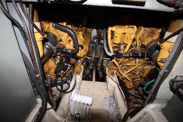 715959-57 Motorboat Ilver Big Game 45 -1987 (repair object)