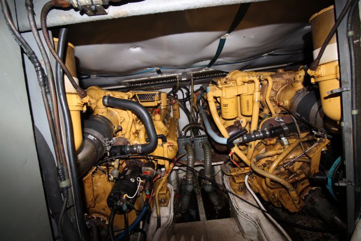 715959-59 Motorboat Ilver Big Game 45 -1987 (repair object)