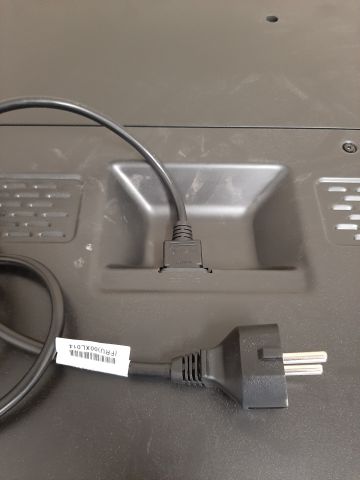 662001-11 TV / Monitor - Samsung QM85F 85 "(defective screen)