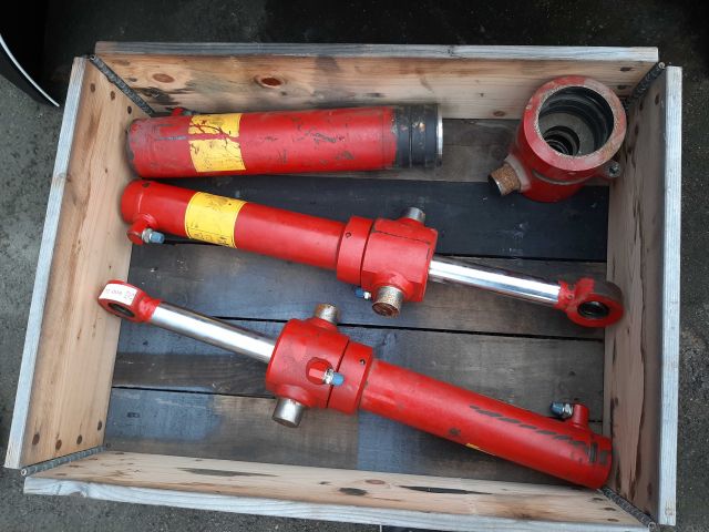 723008-2 Tilt Cylinders Indexator RT 40, 2 pcs