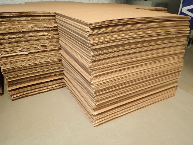 689004-5 Packing boxes paintings