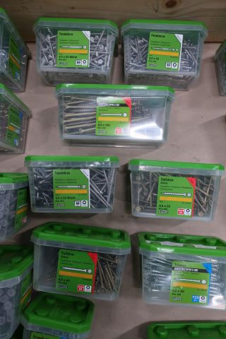 726556-4 Assortment with screw and screw accessories