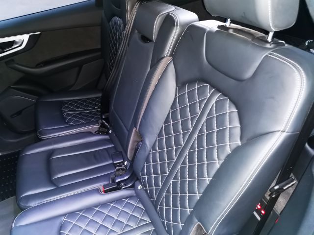 730242-23 Audi Q7 SQ7 4.0 TDI quattro (435hp) - 2018 (KEE275)